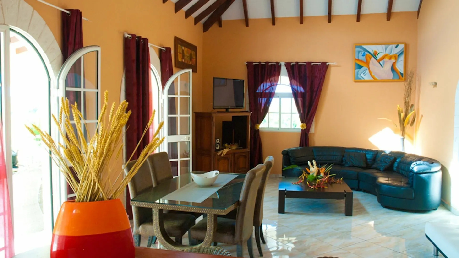 Stunning 5-Bedroom Villa In Guadeloupe With Garden And Sunny Terrace 2 Deshaies